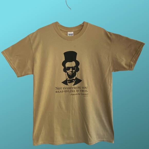 Lincoln Funny T Shirt Unisex "Not Everything You Read Online Is True" Sz… - Picture 9 of 9